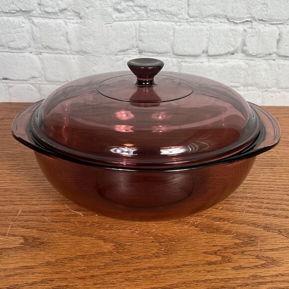 Vintage Cranberry Pyrex Bake Dish & Lid, 2 Quarts # 024 - Picture 1 of 6